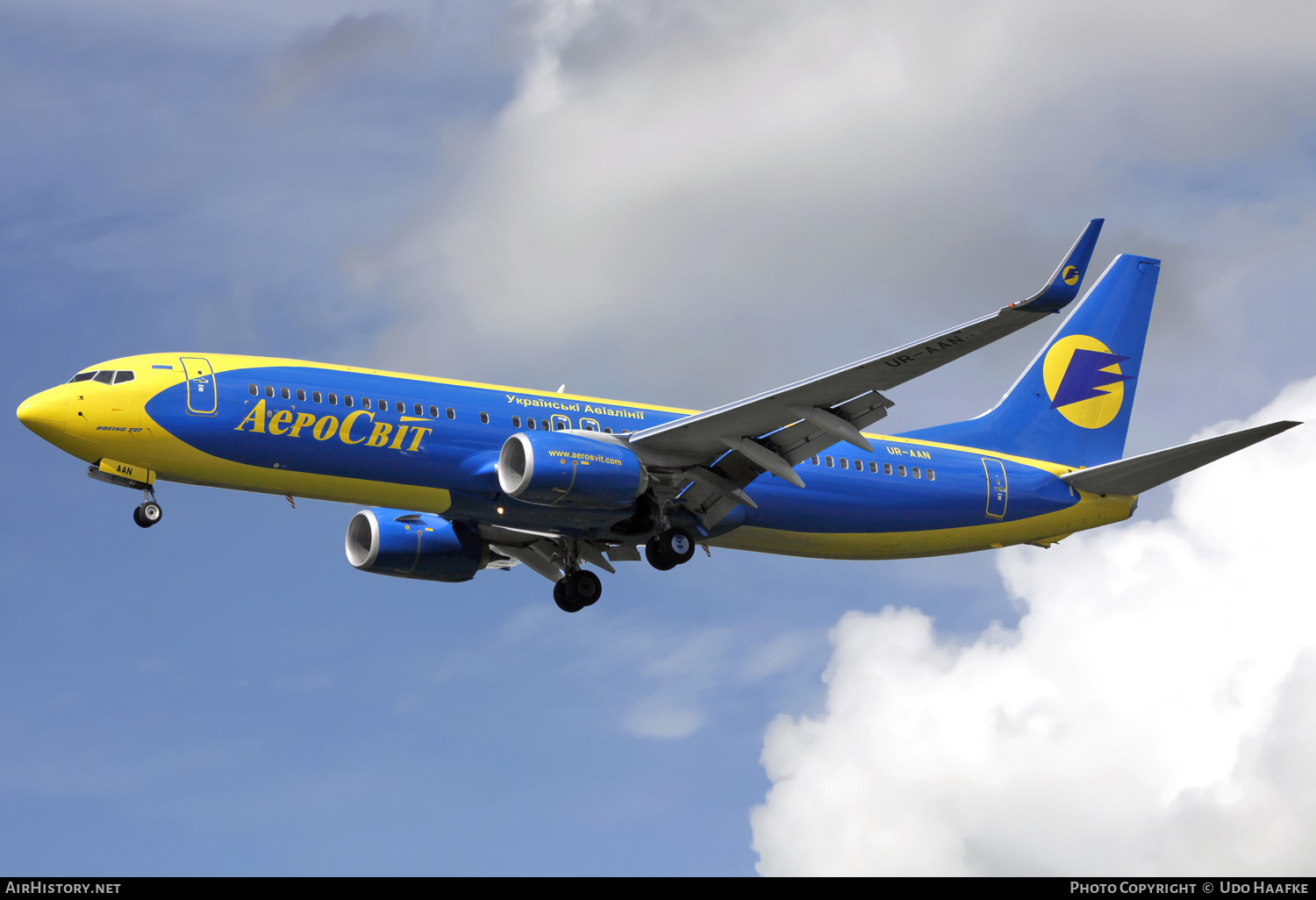 Aircraft Photo of UR-AAN | Boeing 737-84R | AeroSvit Ukrainian Airlines | AirHistory.net #618492