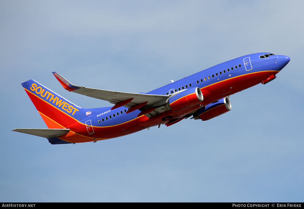 Aircraft Photo of N484WN | Boeing 737-7H4 | Southwest Airlines | AirHistory.net #618522