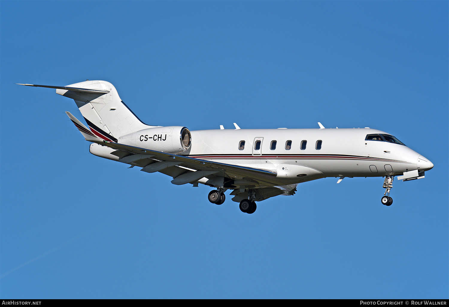 Aircraft Photo of CS-CHJ | Bombardier Challenger 350 (BD-100-1A10) | AirHistory.net #618586