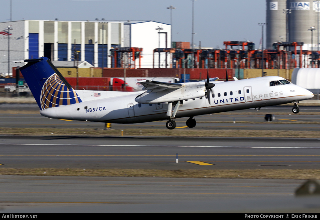 Aircraft Photo of N857CA | Bombardier DHC-8-311Q Dash 8 | United Express | AirHistory.net #618607