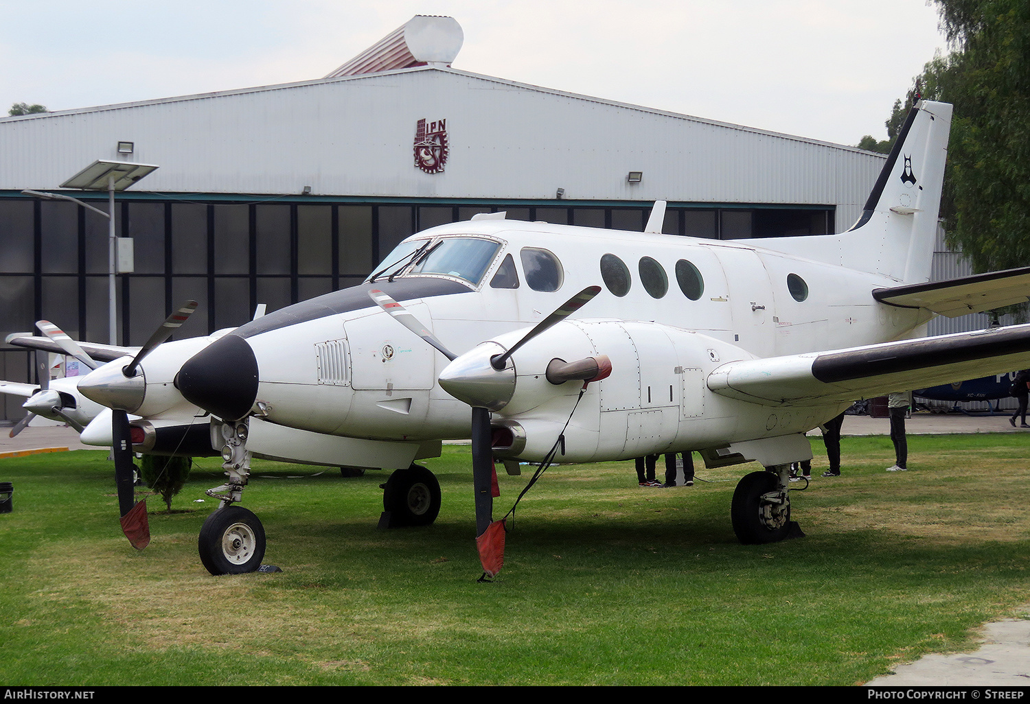 Aircraft Photo of 5203 | Beech C90A King Air | AirHistory.net #618622