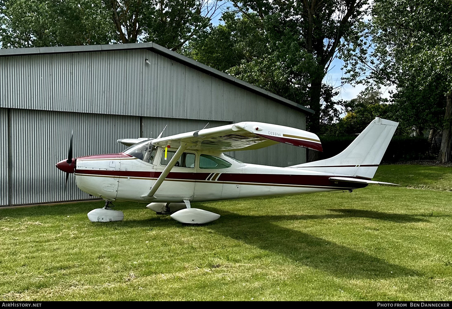 Aircraft Photo of VH-SQZ | Cessna 182G Skylane | AirHistory.net #618805