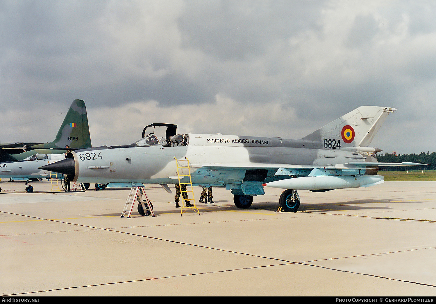 Aircraft Photo of 6824 | Mikoyan-Gurevich MiG-21MF Lancer C | Romania - Air Force | AirHistory.net #618906