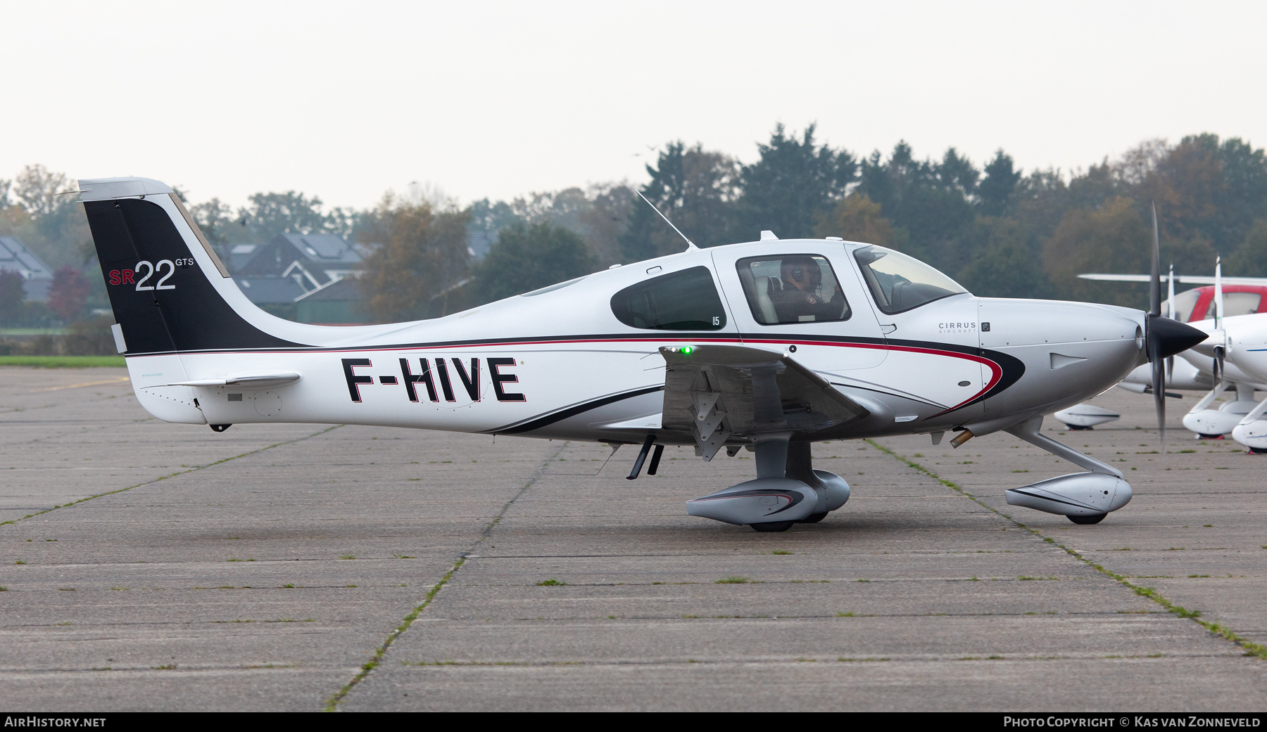 Aircraft Photo of F-HIVE | Cirrus SR-22 G5-GTS | AirHistory.net #618946