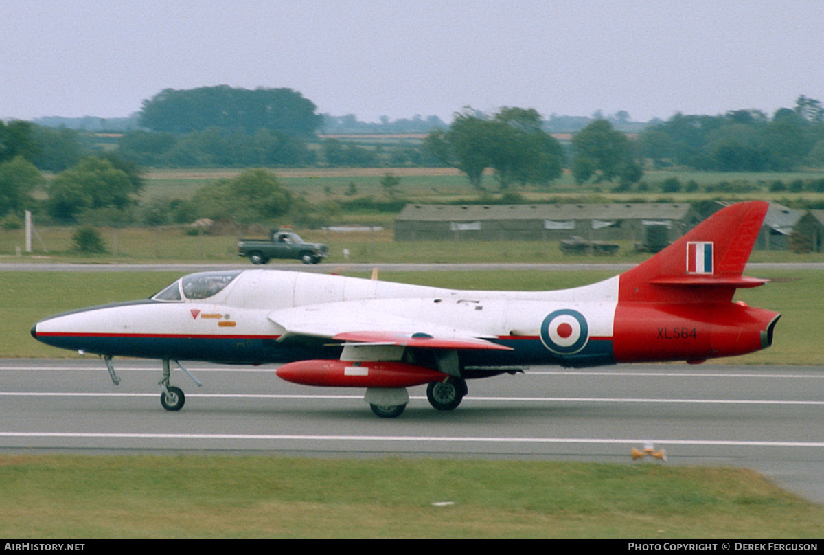 Aircraft Photo of XL564 | Hawker Hunter T7 | UK - Air Force | AirHistory.net #618994