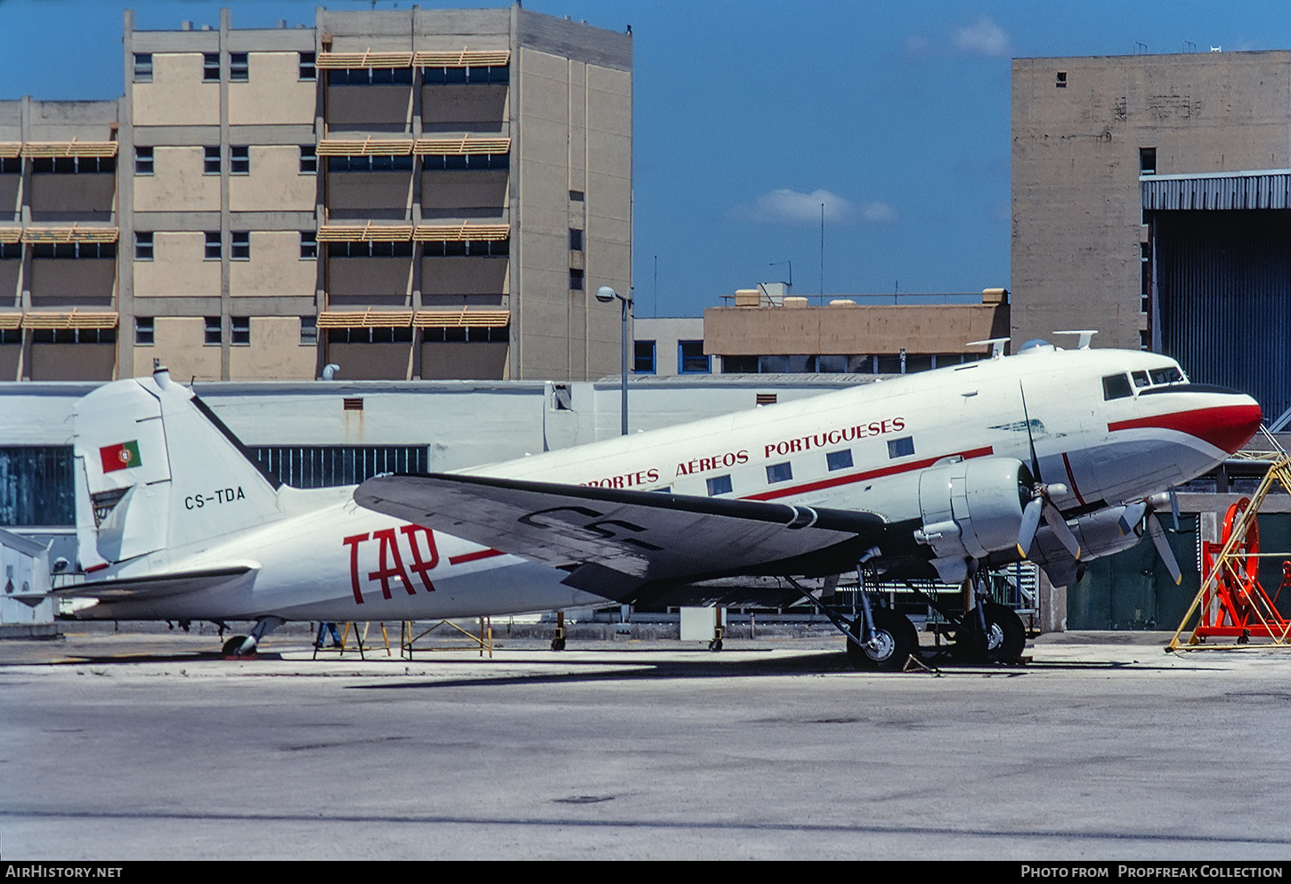 Aircraft Photo of CS-DGA / CS-TDA | Douglas C-47A Skytrain | TAP Air Portugal | AirHistory.net #619123