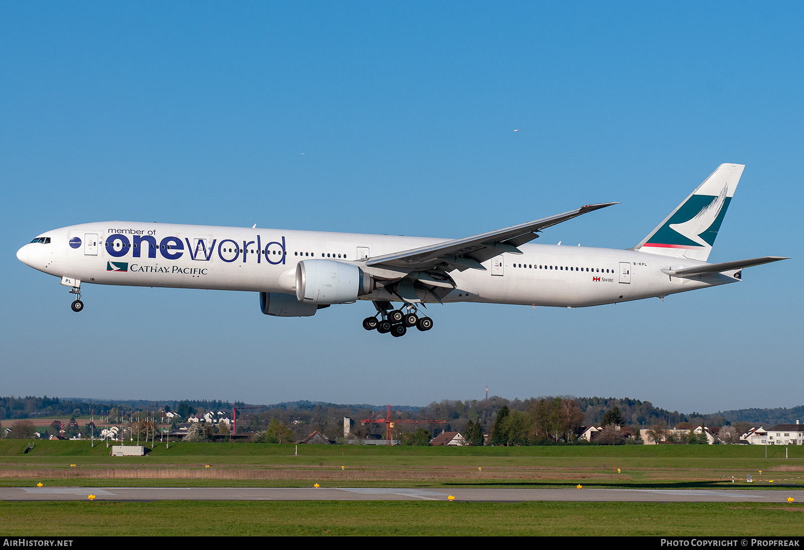 Aircraft Photo of B-KPL | Boeing 777-367/ER | Cathay Pacific Airways | AirHistory.net #619200