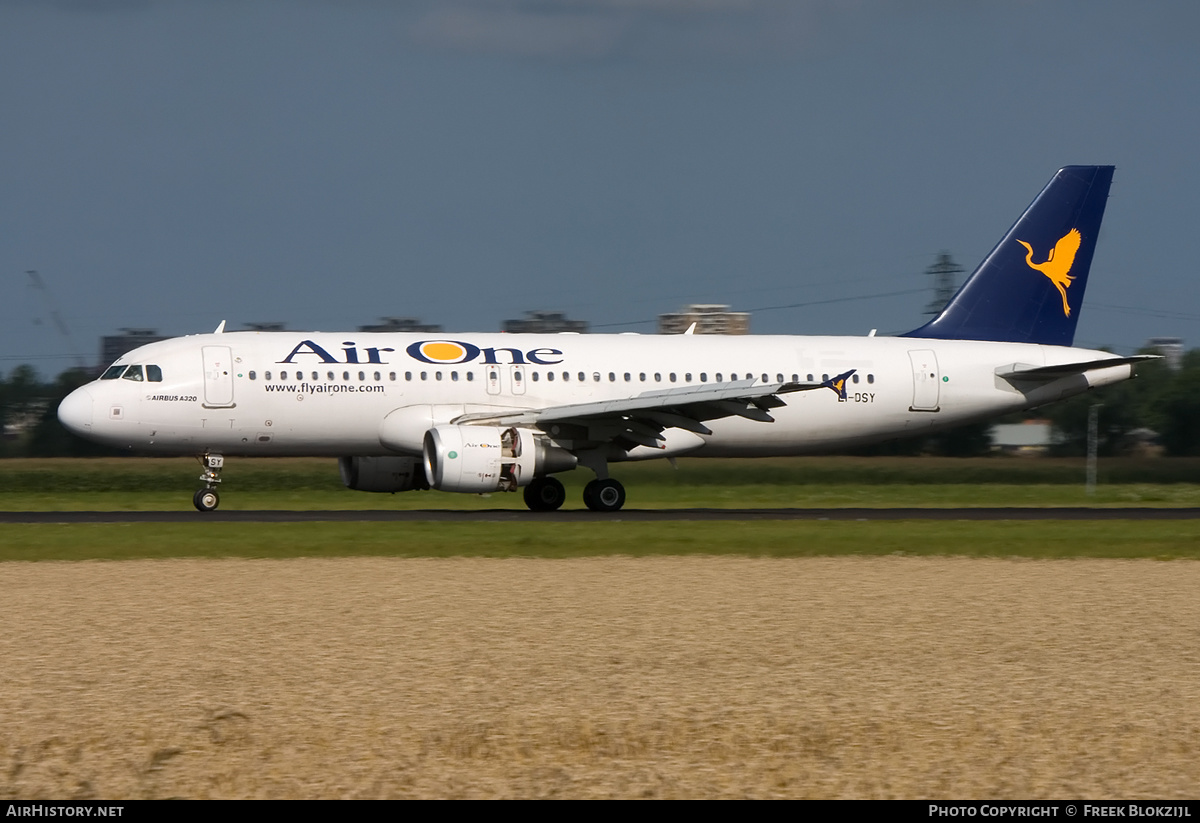 Aircraft Photo of EI-DSY | Airbus A320-216 | Air One | AirHistory.net #619213