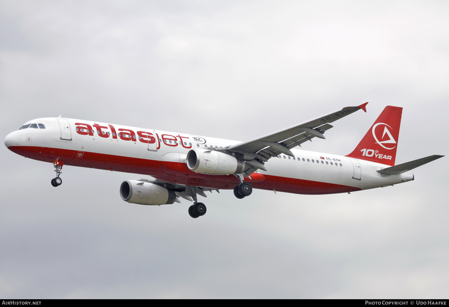 Aircraft Photo of TC-ETH | Airbus A321-231 | Atlasjet Airlines | AirHistory.net #619261