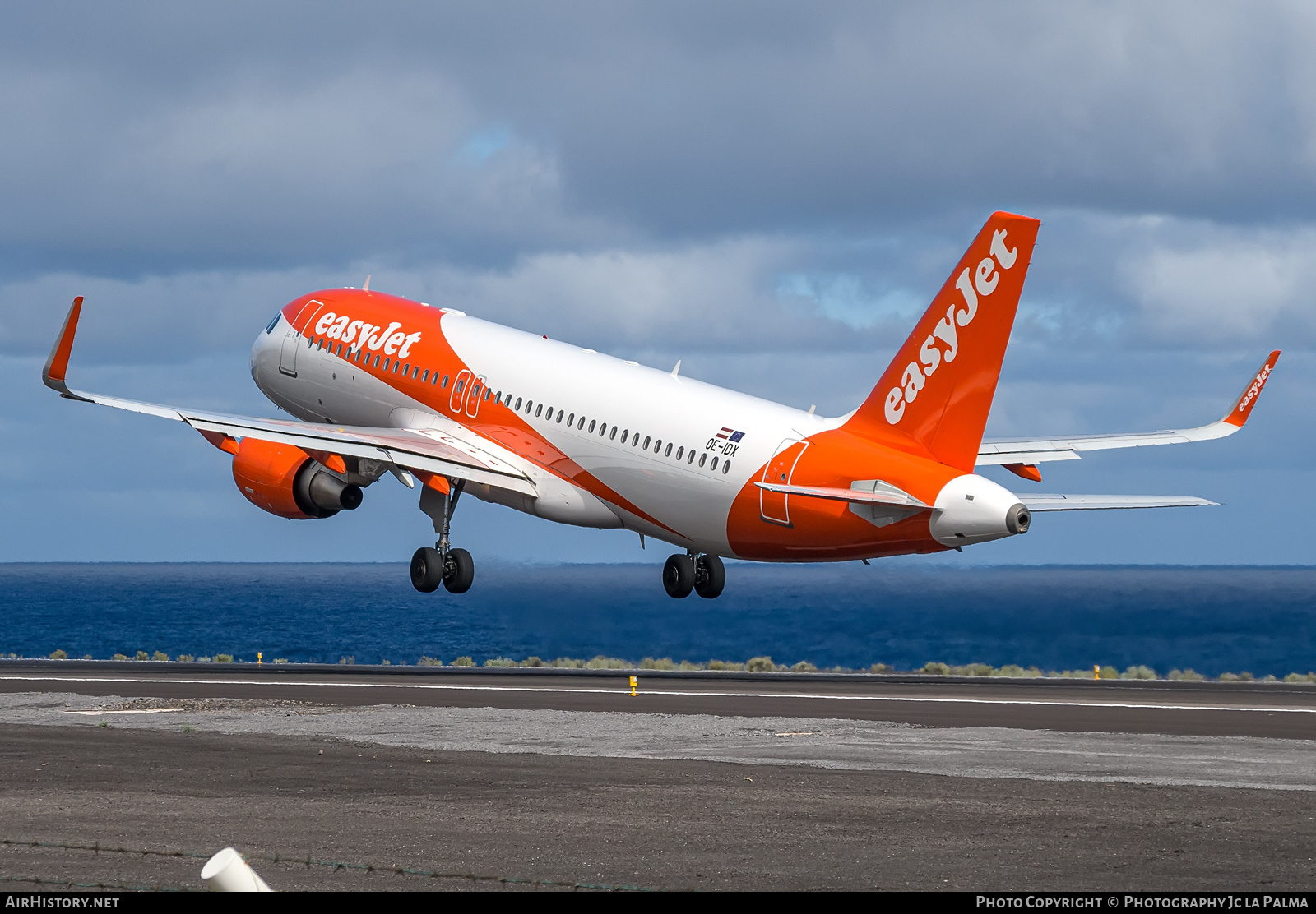 Aircraft Photo of OE-IDX | Airbus A320-216 | EasyJet | AirHistory.net #619263