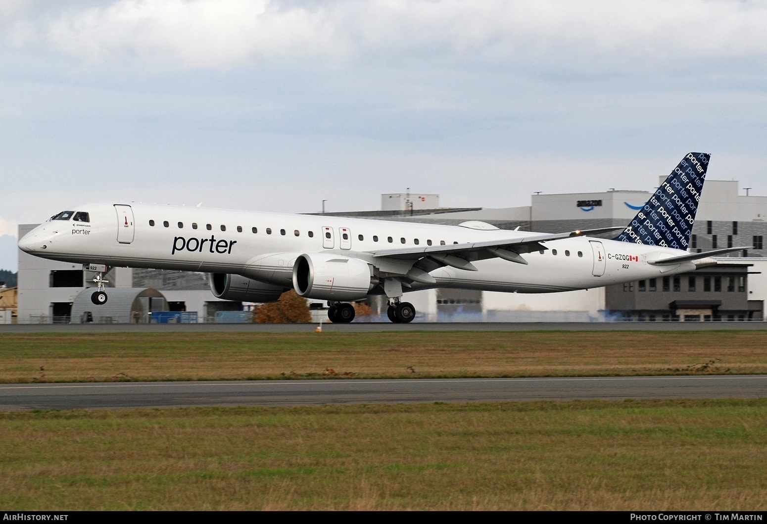 Aircraft Photo of C-GZQG | Embraer 195-E2 (ERJ-190-400) | Porter Airlines | AirHistory.net #619315