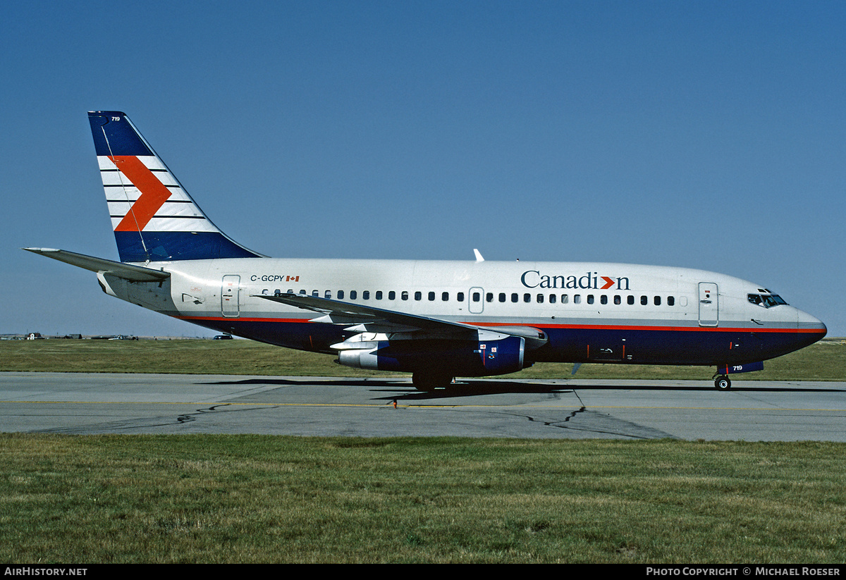 Aircraft Photo of C-GCPY | Boeing 737-217/Adv | Canadian Airlines | AirHistory.net #619322