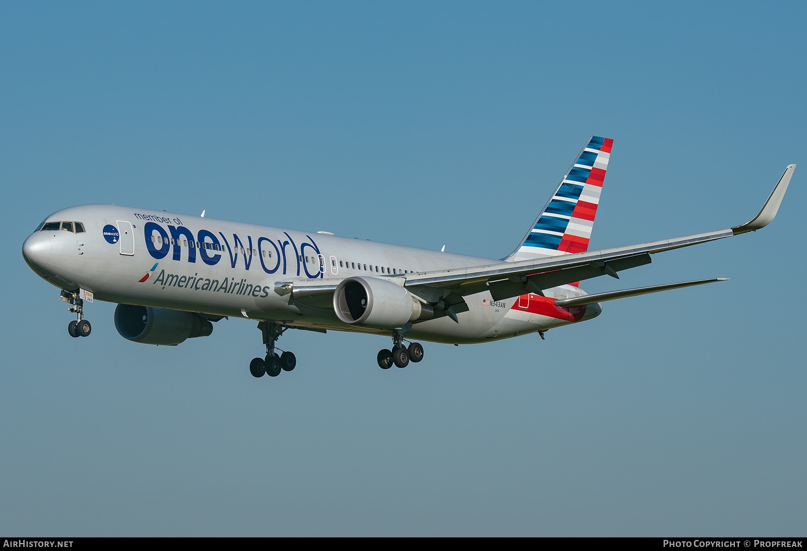 Aircraft Photo of N343AN | Boeing 767-323/ER | American Airlines | AirHistory.net #619373