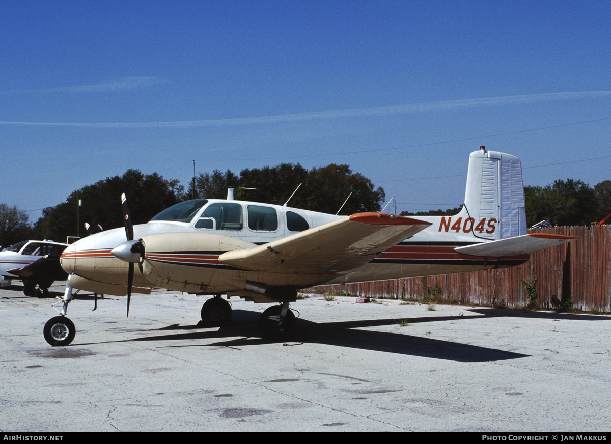 Aircraft Photo of N404S | Beech 50 Twin Bonanza | AirHistory.net #619376