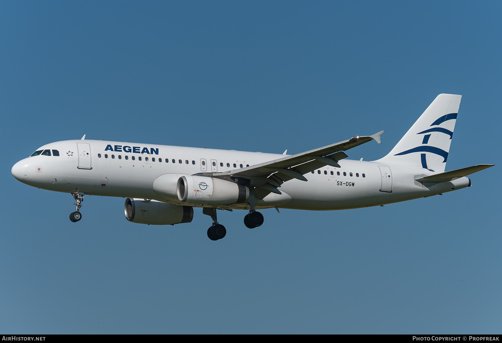 Aircraft Photo of SX-DGW | Airbus A320-232 | Aegean Airlines | AirHistory.net #619391