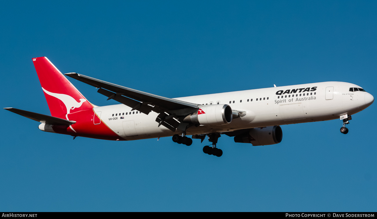 Aircraft Photo of VH-OGR | Boeing 767-338/ER(BDSF) | Qantas | AirHistory.net #619405