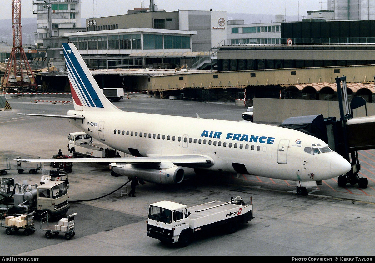 Aircraft Photo of F-GBYB | Boeing 737-228/Adv | Air France | AirHistory.net #619421