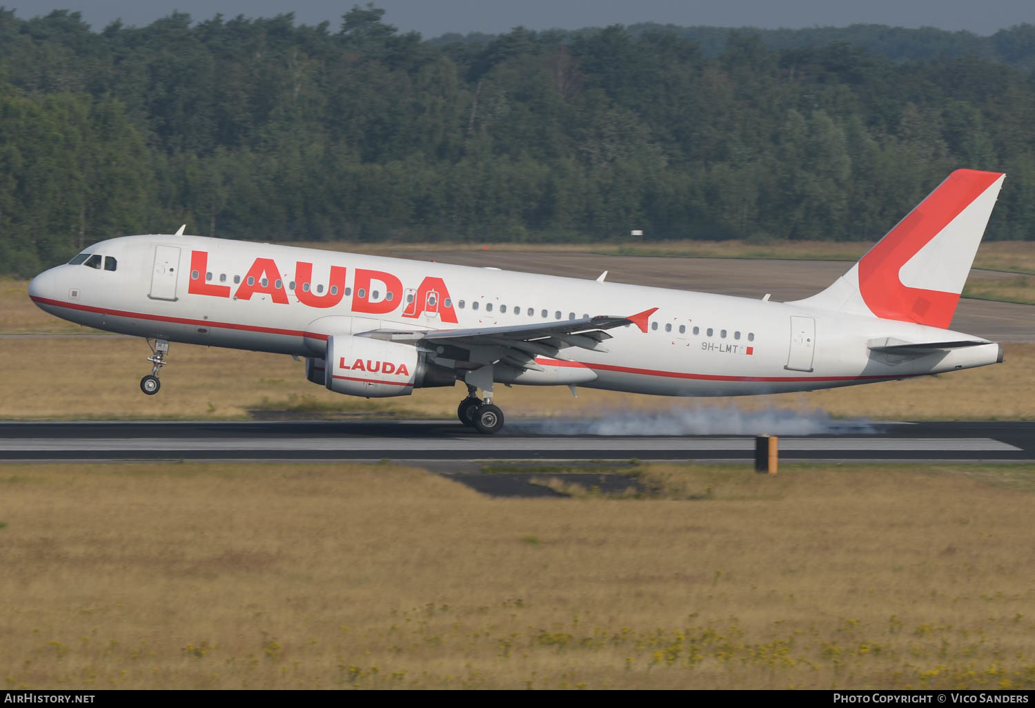 Aircraft Photo of 9H-LMT | Airbus A320-214 | Lauda | AirHistory.net #619439