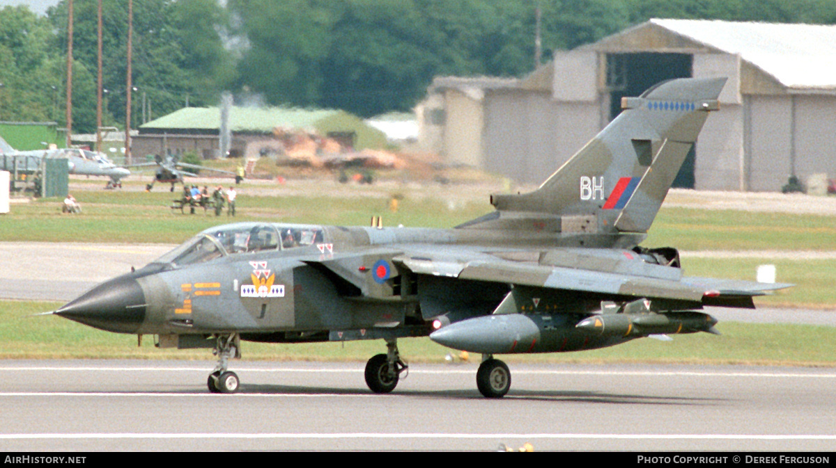 Aircraft Photo of ZD718 | Panavia Tornado GR1 | UK - Air Force | AirHistory.net #619453