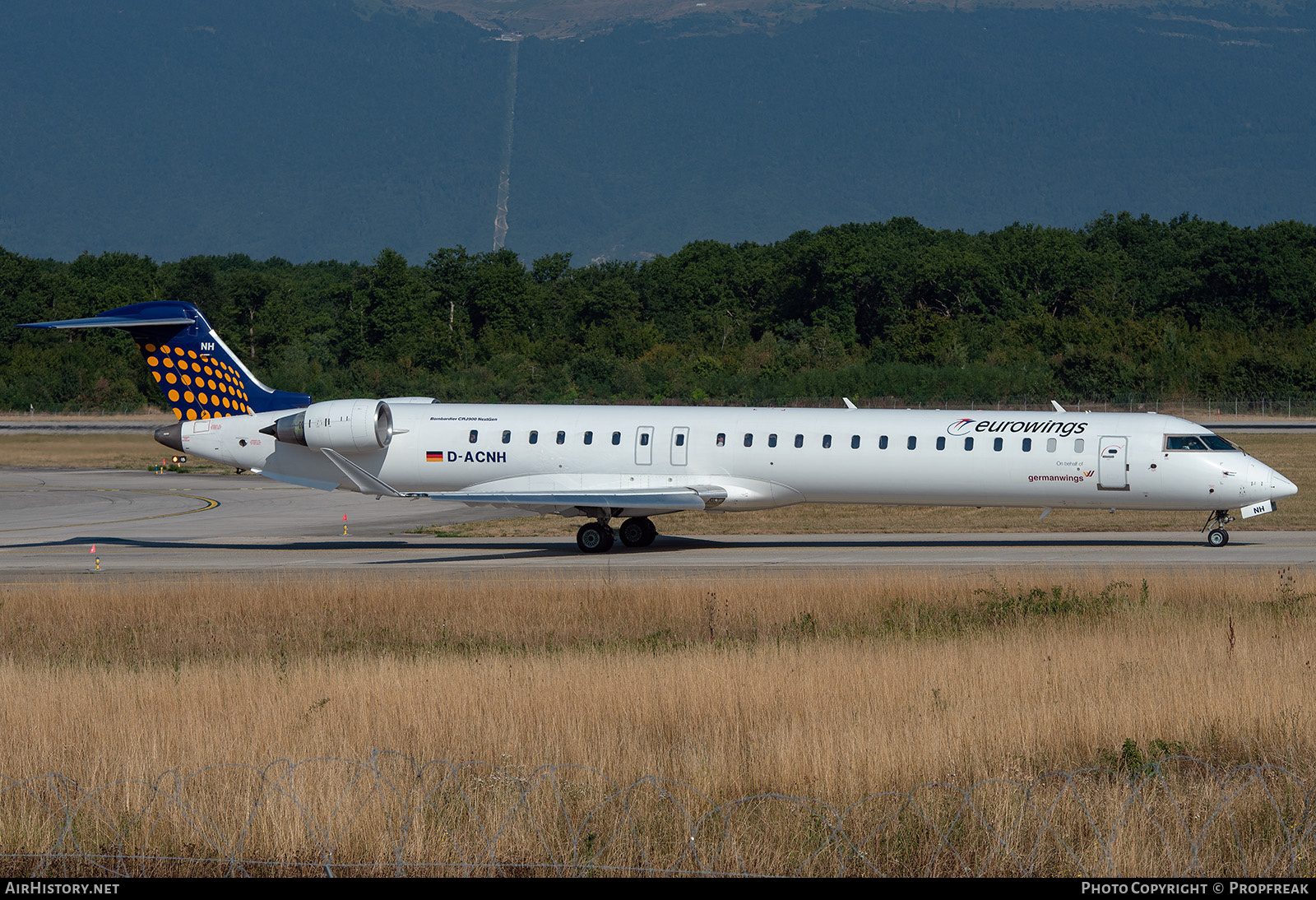 Aircraft Photo of D-ACNH | Bombardier CRJ-900LR (CL-600-2D24) | Eurowings | AirHistory.net #619539
