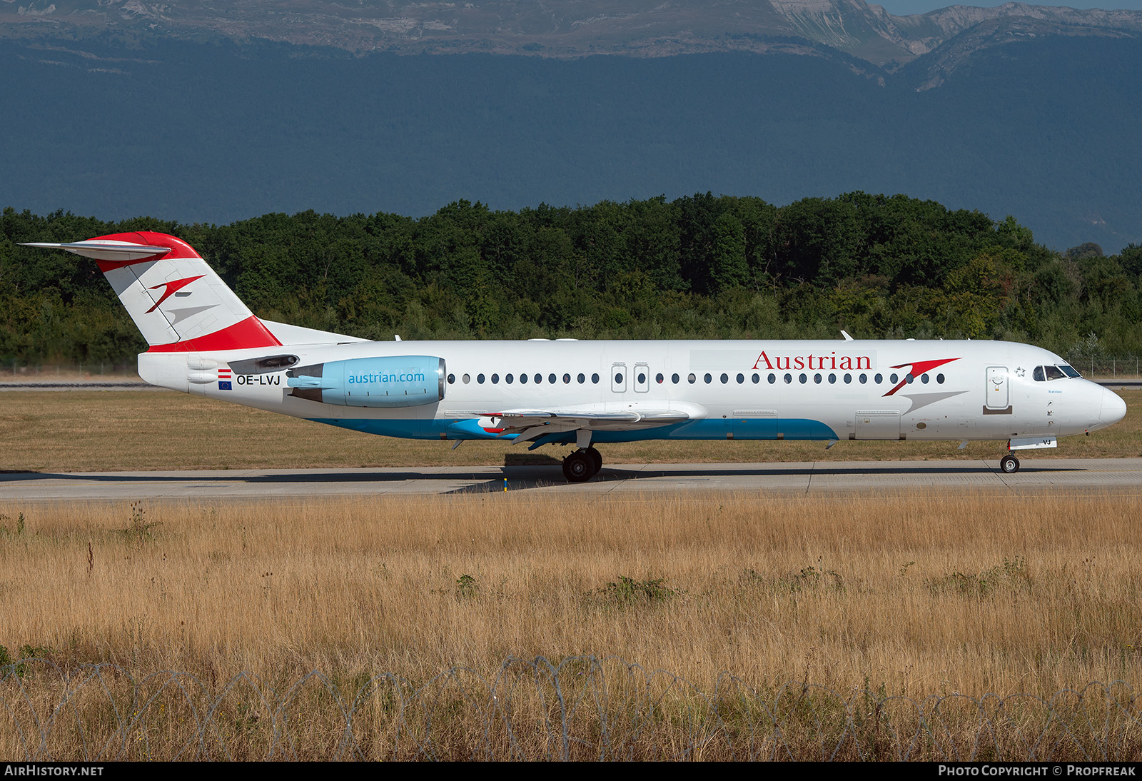 Aircraft Photo of OE-LVJ | Fokker 100 (F28-0100) | Austrian Airlines | AirHistory.net #619546