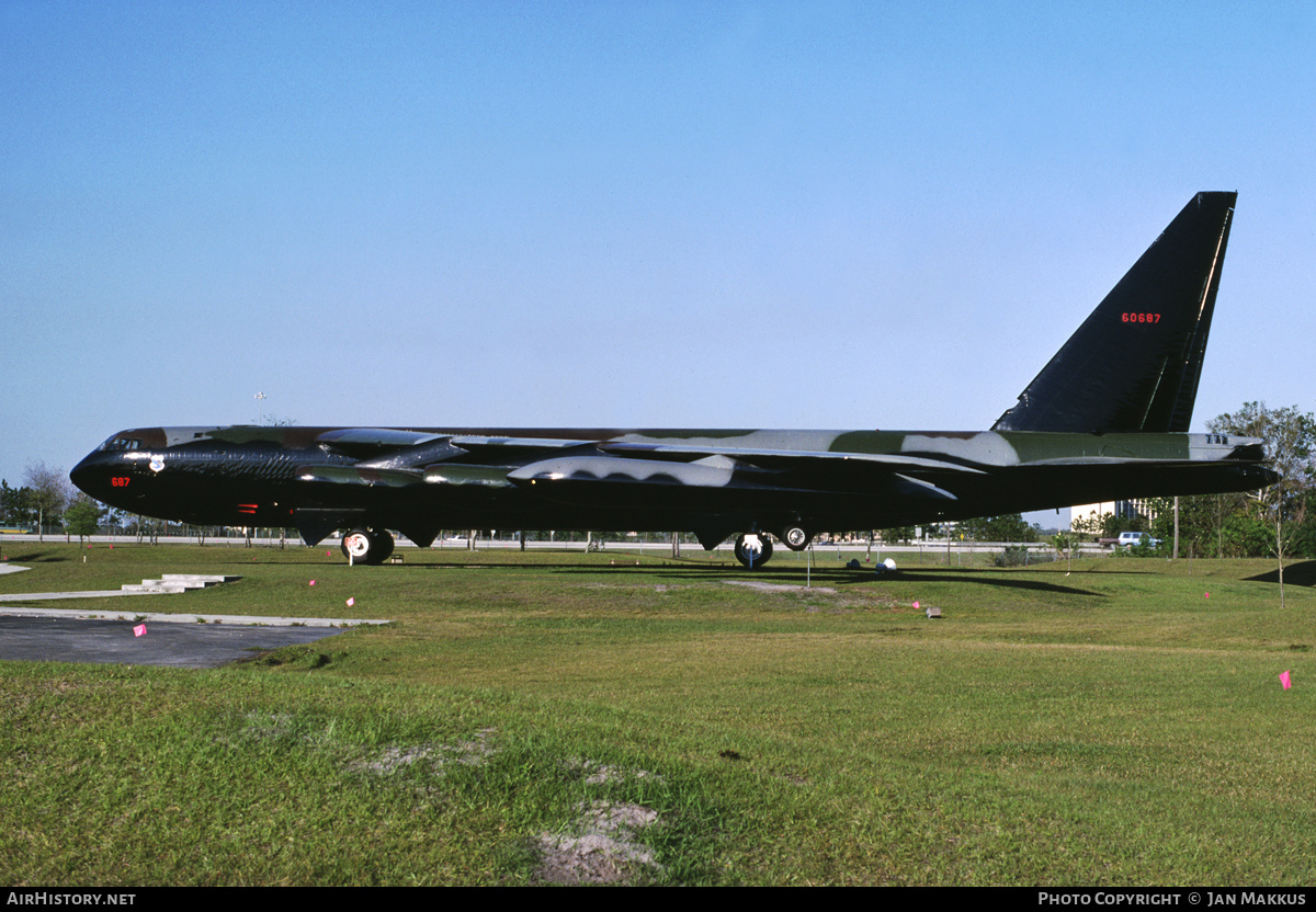 Aircraft Photo of 56-687 / 60687 | Boeing B-52D Stratofortress | USA - Air Force | AirHistory.net #619712