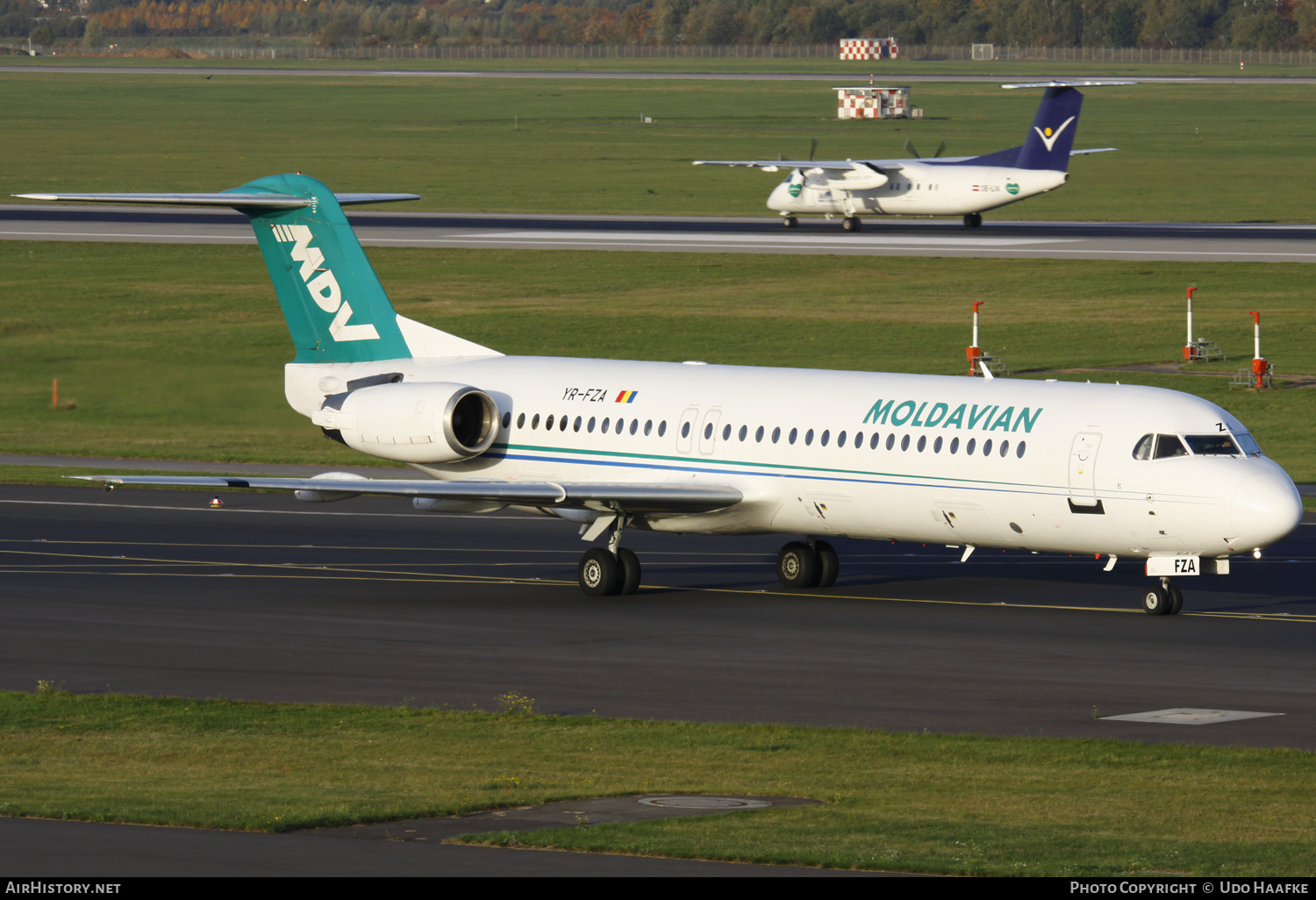 Aircraft Photo of YR-FZA | Fokker 100 (F28-0100) | Moldavian Airlines - MDV | AirHistory.net #619747