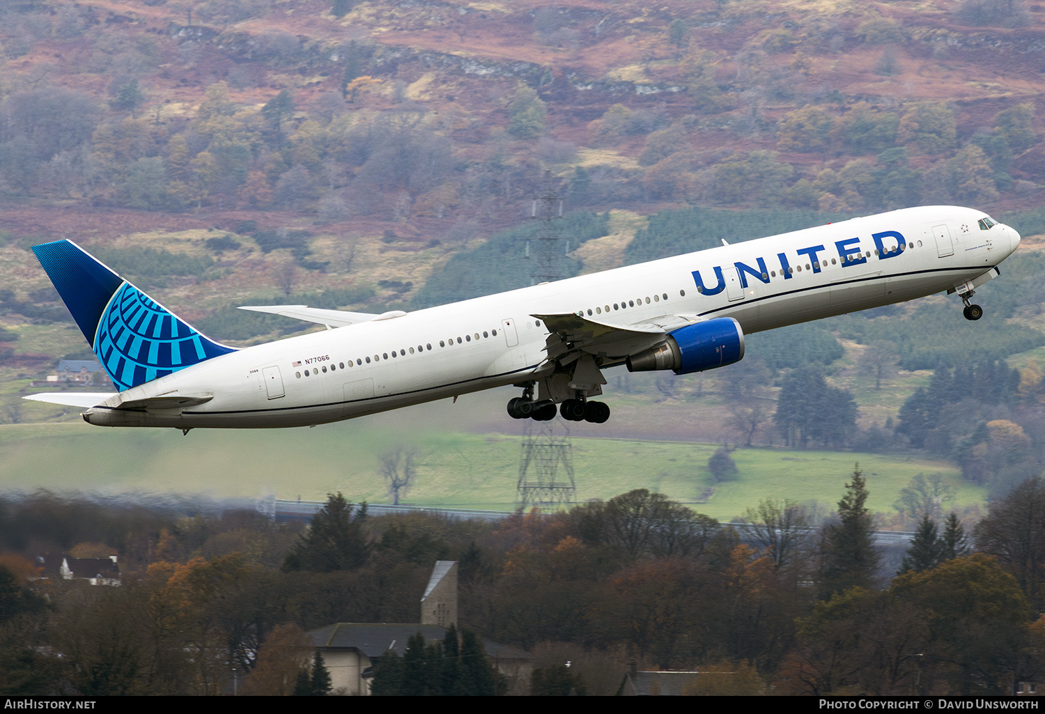 Aircraft Photo of N77066 | Boeing 767-424/ER | United Airlines | AirHistory.net #619782