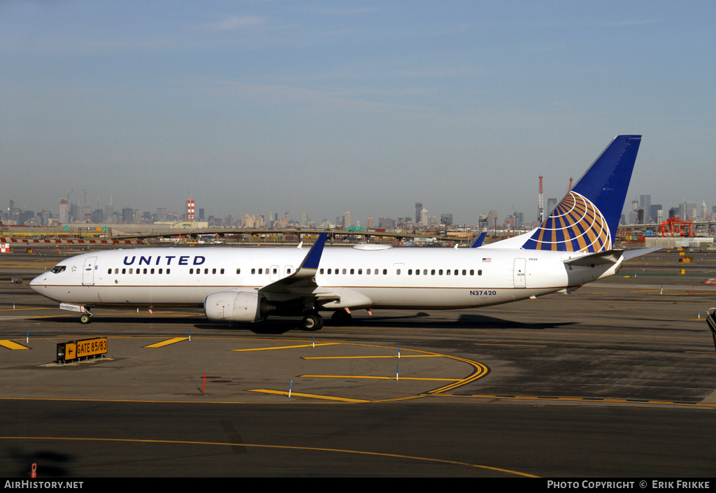 Aircraft Photo of N37420 | Boeing 737-924/ER | United Airlines | AirHistory.net #619914