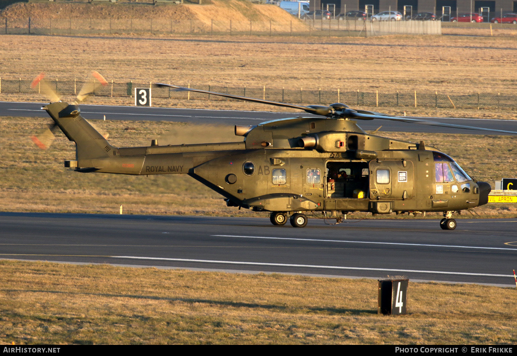 Aircraft Photo of ZJ992 | AgustaWestland EH101-512 Merlin HC3A | UK - Navy | AirHistory.net #619917