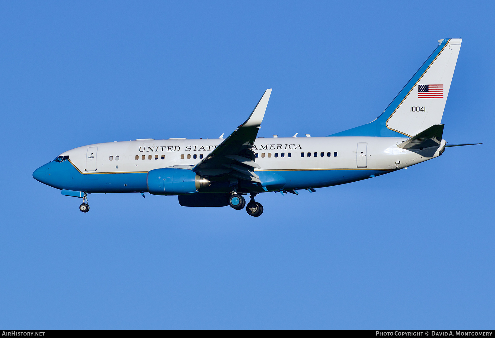 Aircraft Photo of 01-0041 / 10041 | Boeing C-40B | USA - Air Force | AirHistory.net #619999