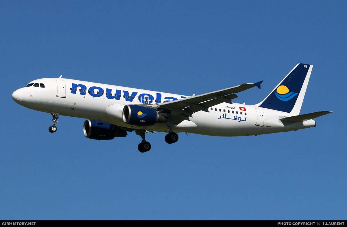 Aircraft Photo of TS-INT | Airbus A320-214 | Nouvelair Tunisie | AirHistory.net #620022