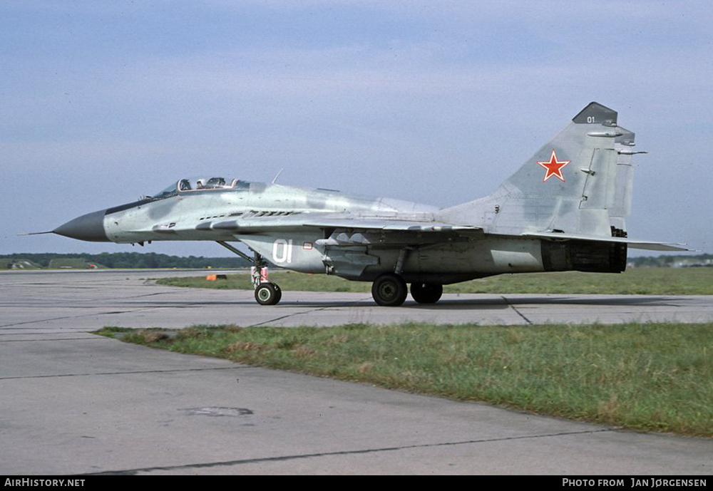 Aircraft Photo of 01 white | Mikoyan-Gurevich MiG-29 (9-13) | Russia - Air Force | AirHistory.net #620027
