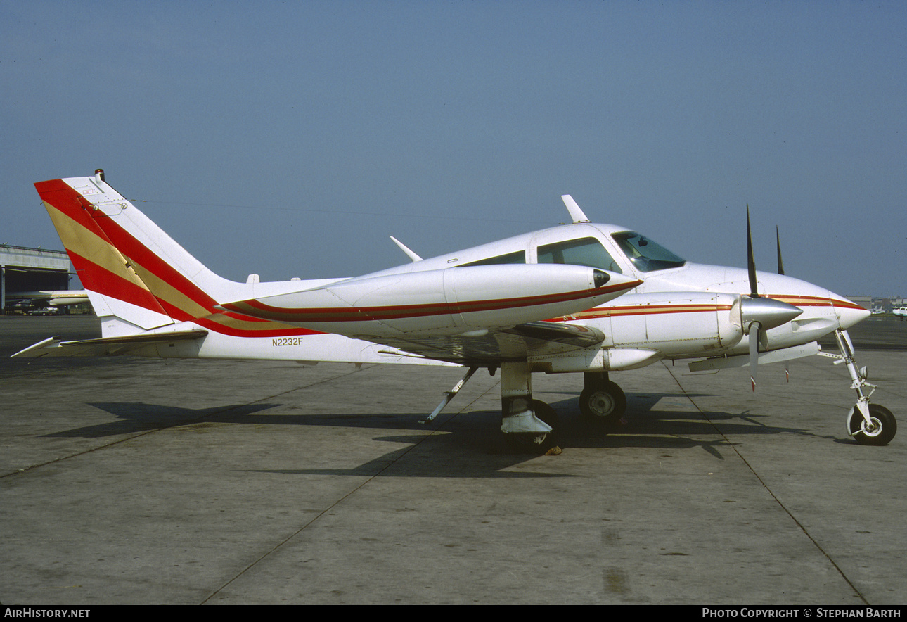 Aircraft Photo of N2232F | Cessna 310L | AirHistory.net #620085
