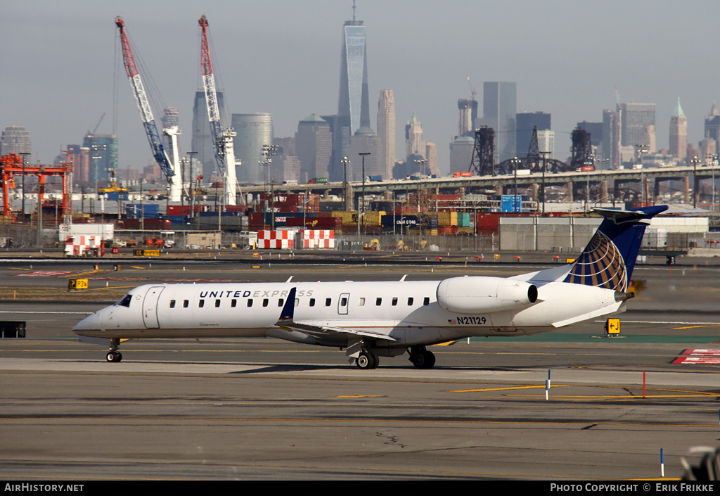 Aircraft Photo of N21129 | Embraer ERJ-145XR (EMB-145XR) | United Express | AirHistory.net #620105