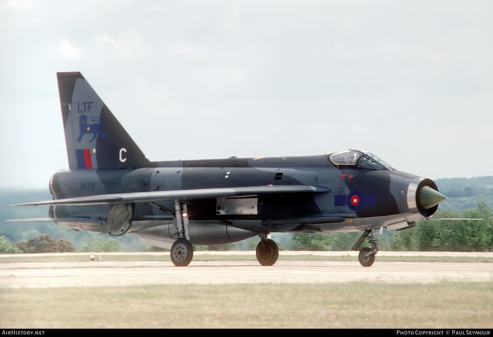Aircraft Photo of XR718 | English Electric Lightning F3 | UK - Air Force | AirHistory.net #620159