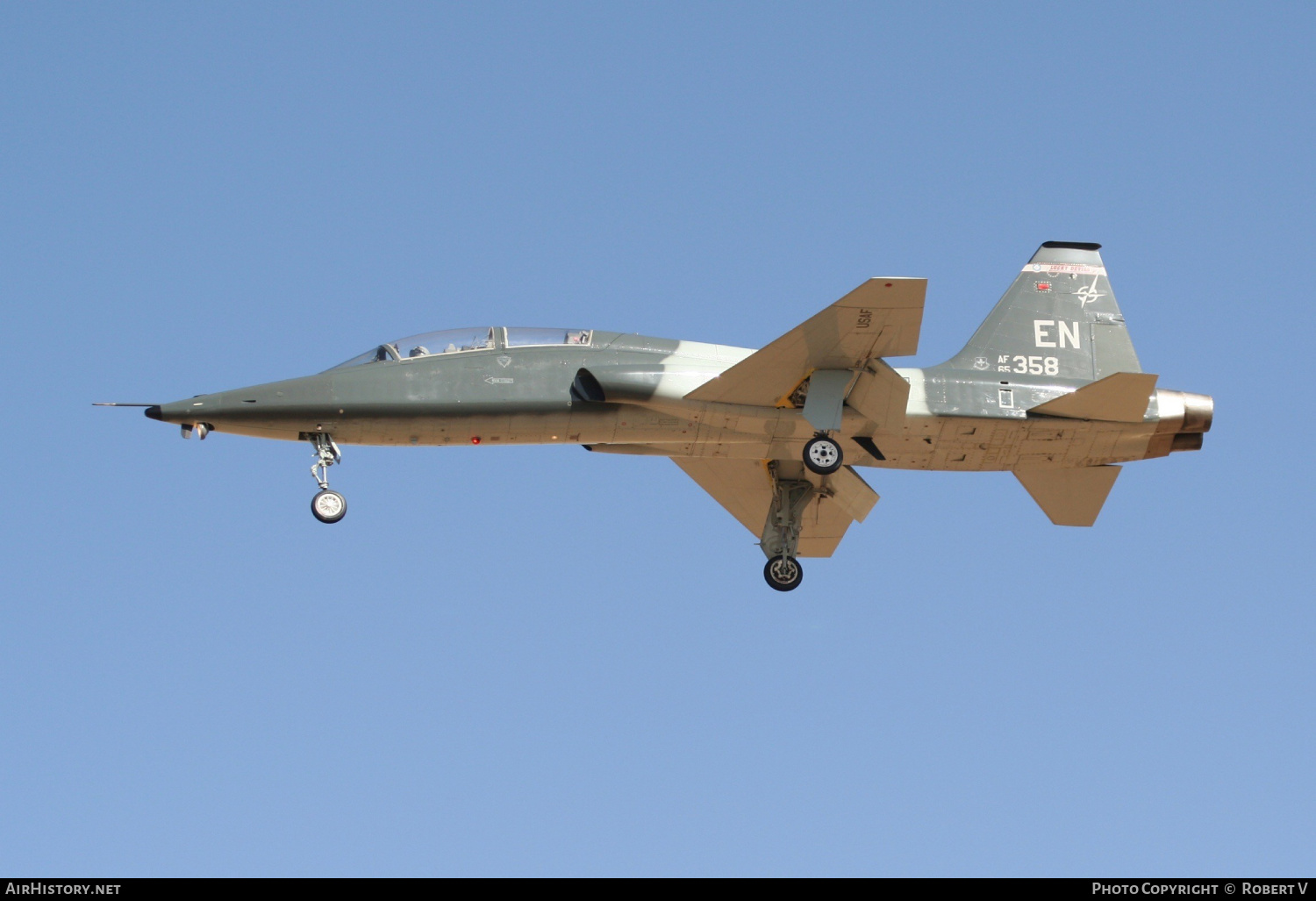 Aircraft Photo of 65-10358 | Northrop T-38C Talon | USA - Air Force | AirHistory.net #620184