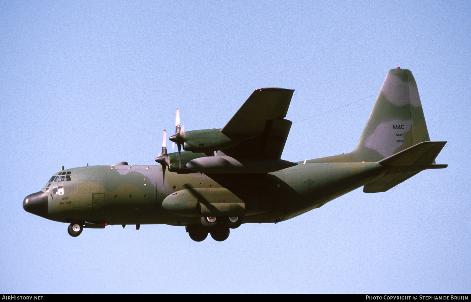 Aircraft Photo of 72-1292 / 21292 | Lockheed C-130E Hercules (L-382) | USA - Air Force | AirHistory.net #620187