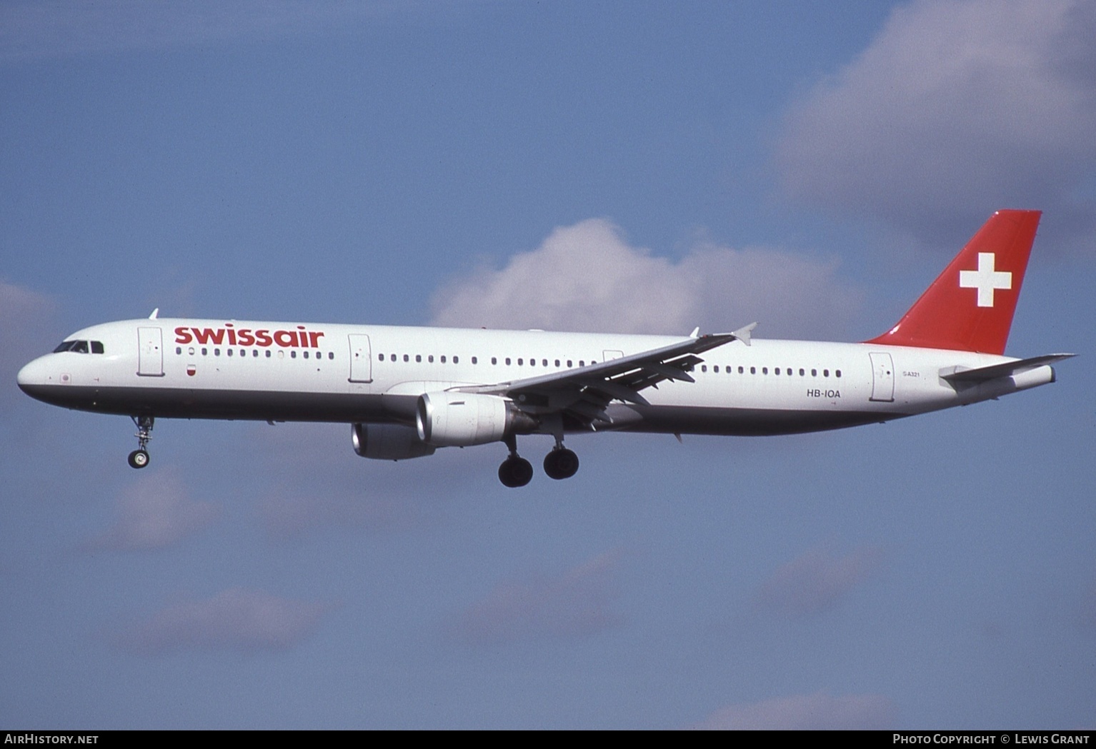 Aircraft Photo of HB-IOA | Airbus A321-111 | Swissair | AirHistory.net #620306