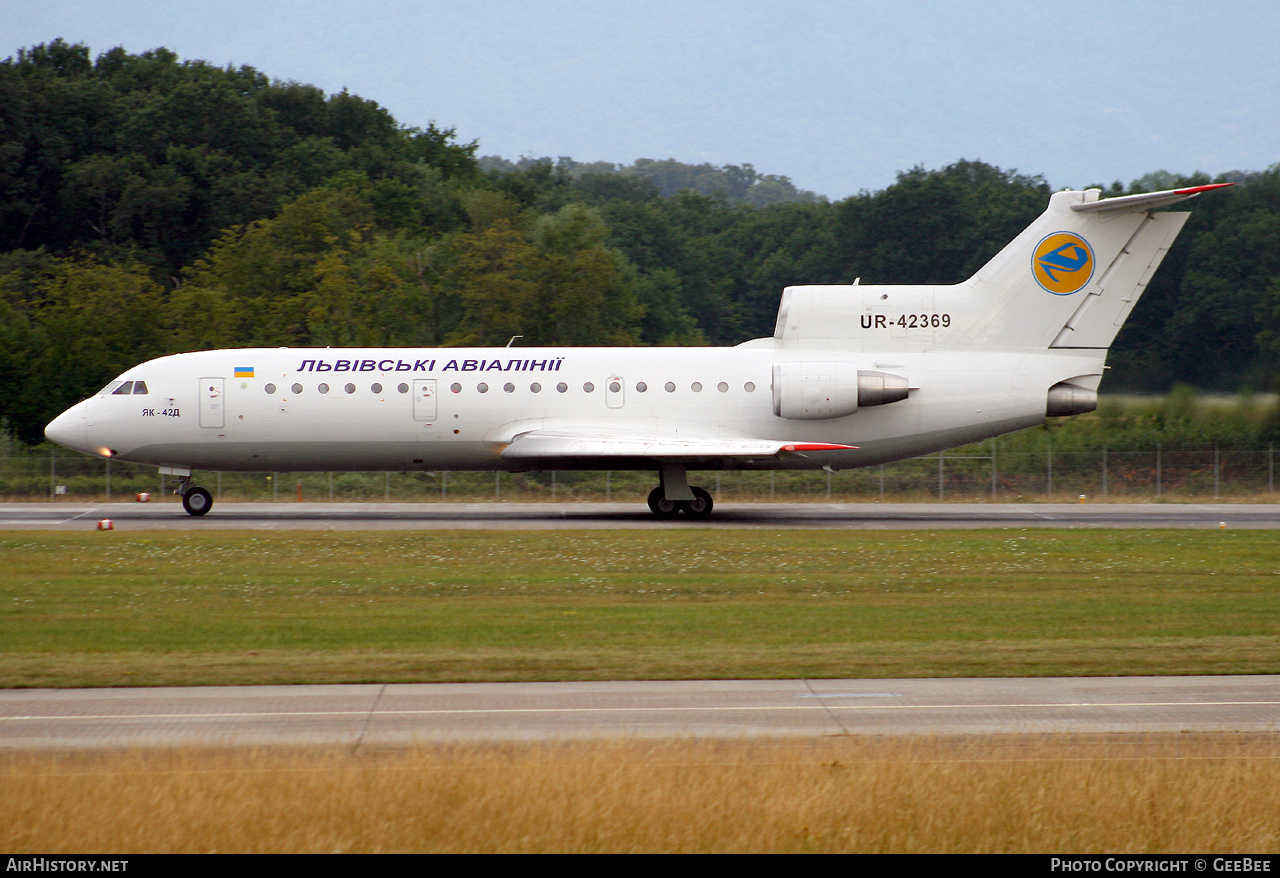 Aircraft Photo of UR-42369 | Yakovlev Yak-42D | Lviv Airlines | AirHistory.net #620365