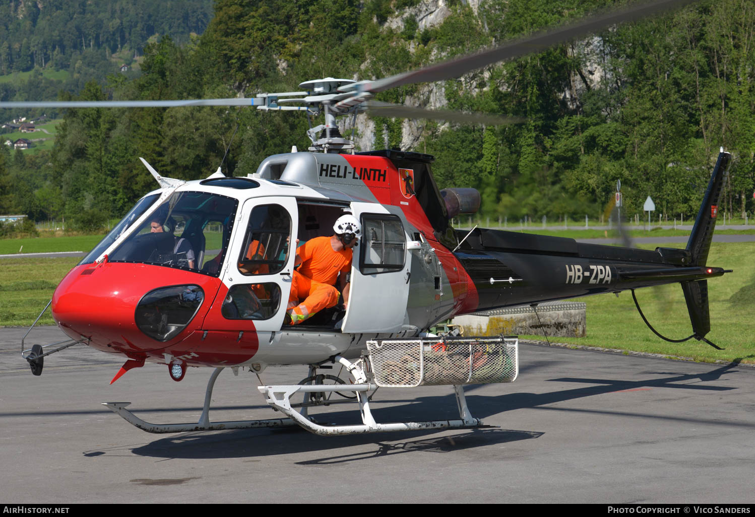 Aircraft Photo of HB-ZPA | Aérospatiale AS-350 B3e Ecureuil | Heli-Linth | AirHistory.net #620394