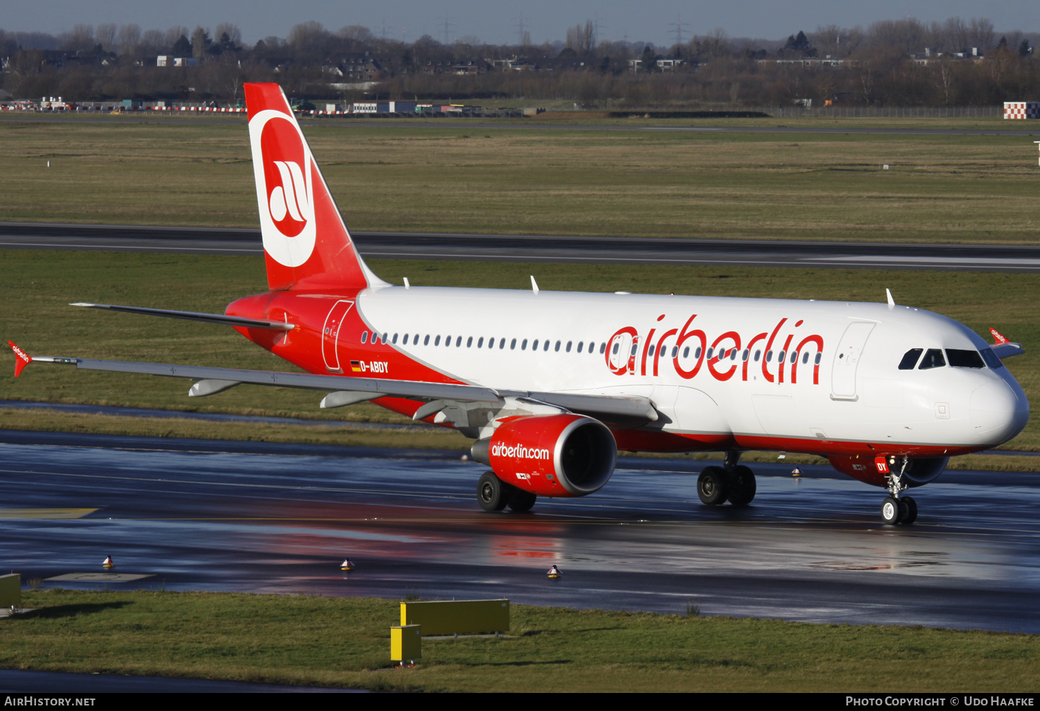 Aircraft Photo of D-ABDY | Airbus A320-214 | Air Berlin | AirHistory.net #620446
