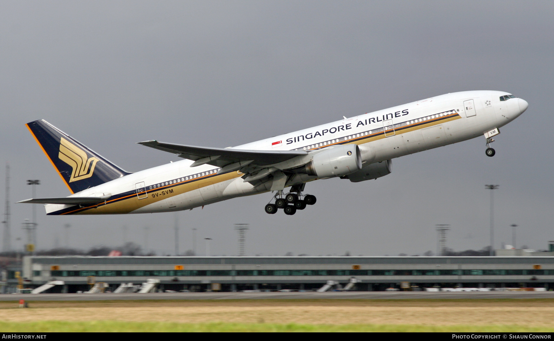 Aircraft Photo of 9V-SVM | Boeing 777-212/ER | Singapore Airlines | AirHistory.net #620516