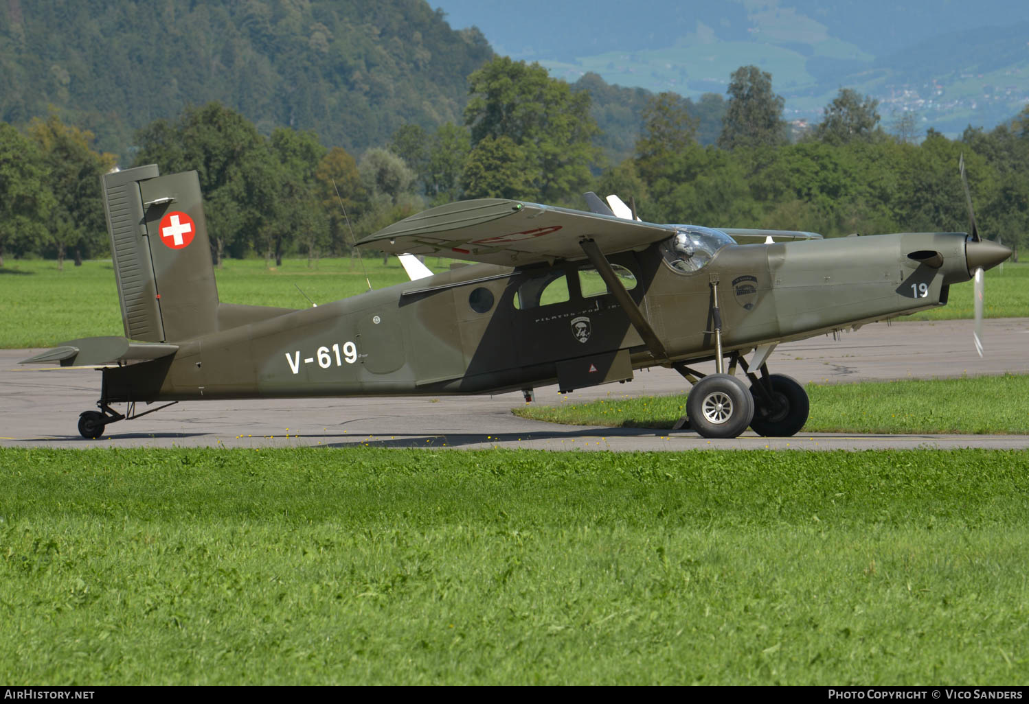 Aircraft Photo of V-619 | Pilatus PC-6/B2-H4 Turbo Porter | Switzerland - Air Force | AirHistory.net #620585