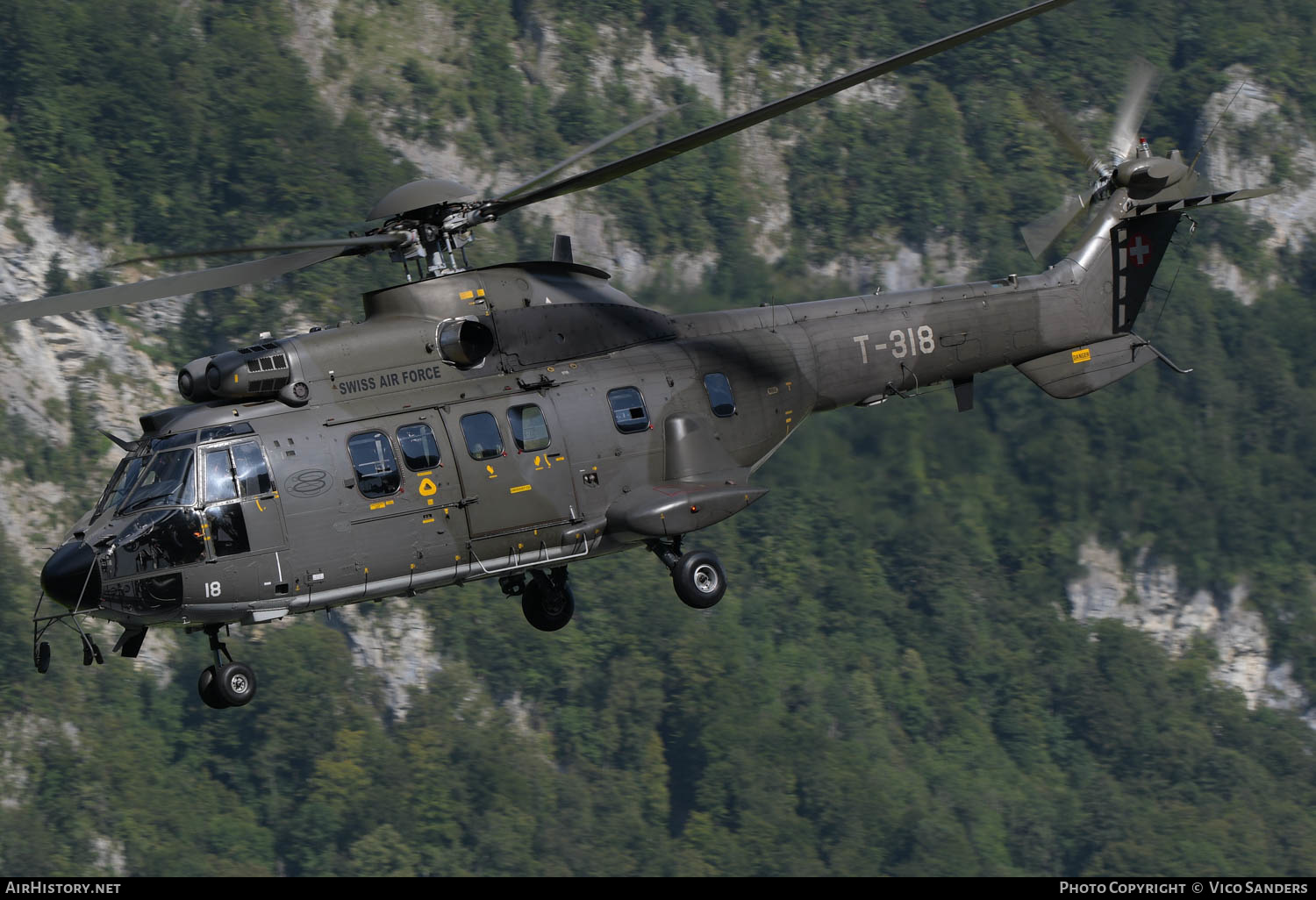 Aircraft Photo of T-318 | Aerospatiale TH06 Super Puma (AS-332M1) | Switzerland - Air Force | AirHistory.net #620606