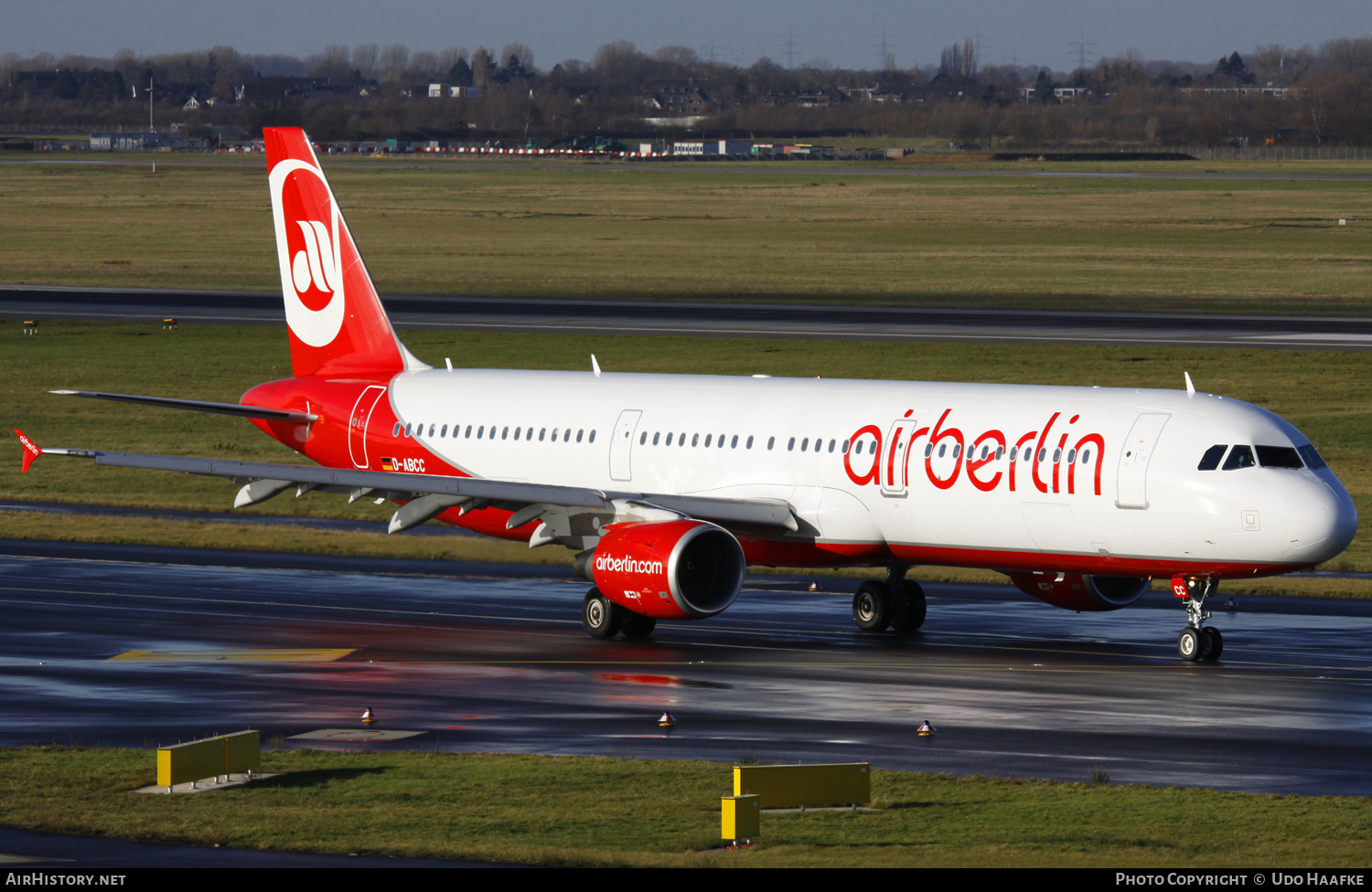 Aircraft Photo of D-ABCC | Airbus A321-211 | Air Berlin | AirHistory.net #620648