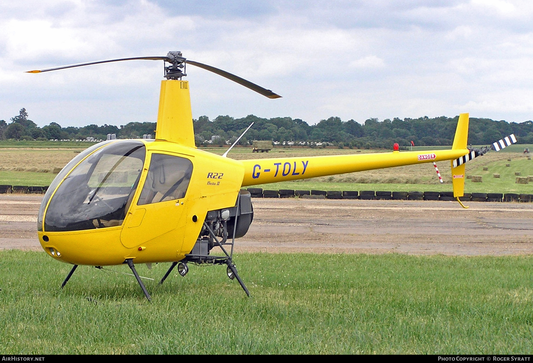 Aircraft Photo of G-TOLY | Robinson R-22 Beta II | AirHistory.net #620725