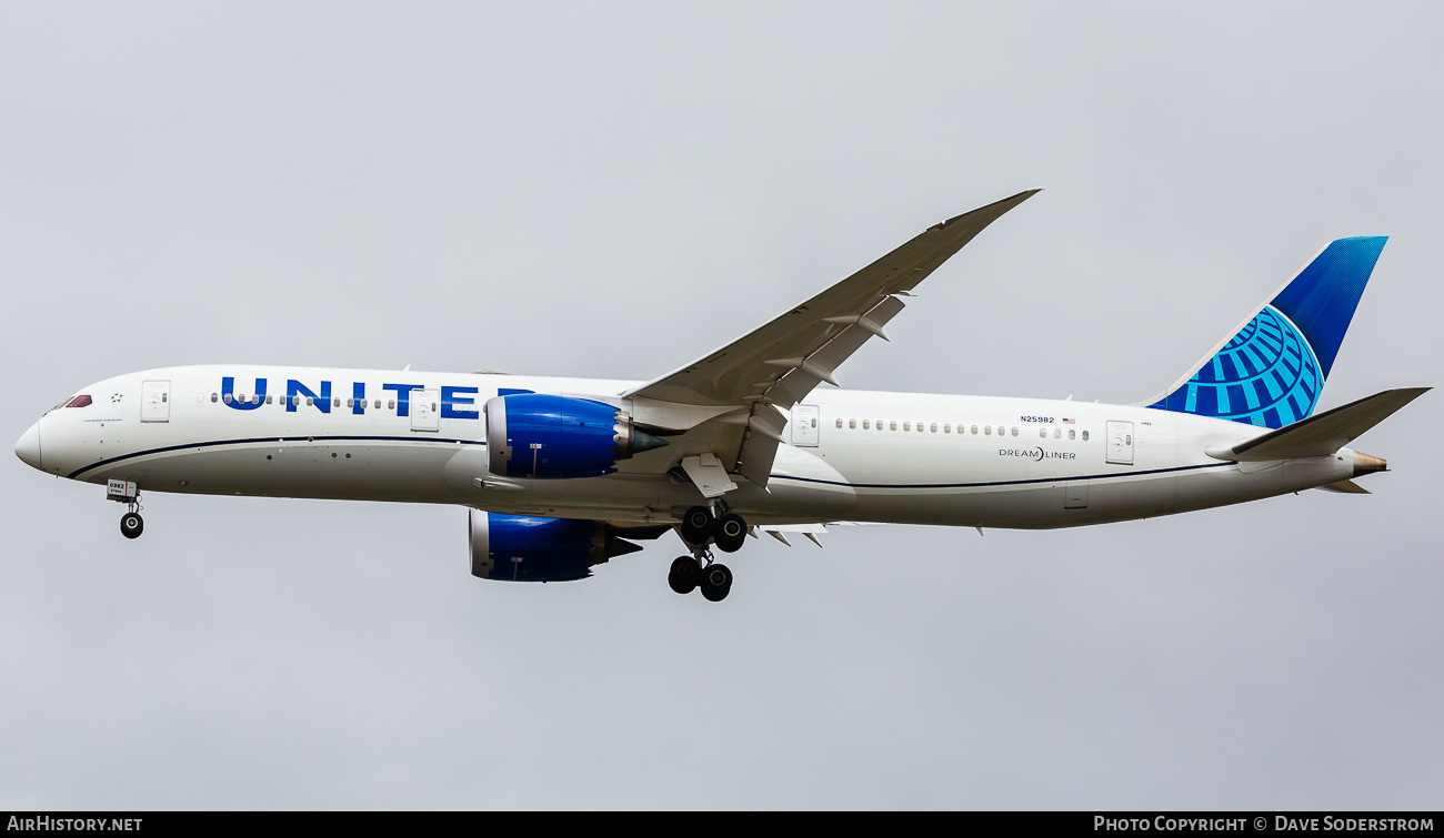 Aircraft Photo of N25982 | Boeing 787-9 Dreamliner | United Airlines | AirHistory.net #620977