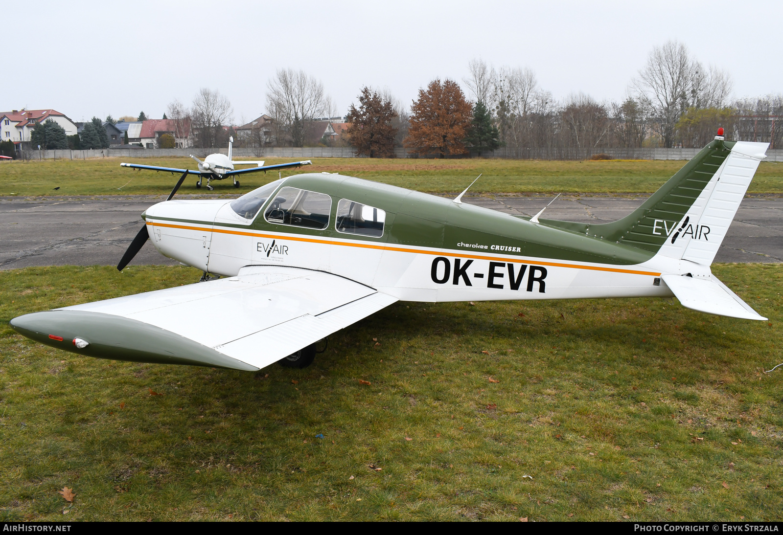 Aircraft Photo of OK-EVR | Piper PA-28-140 Cherokee Cruiser | EVAir Organizacja Szkolenia Lotniczego | AirHistory.net #621049