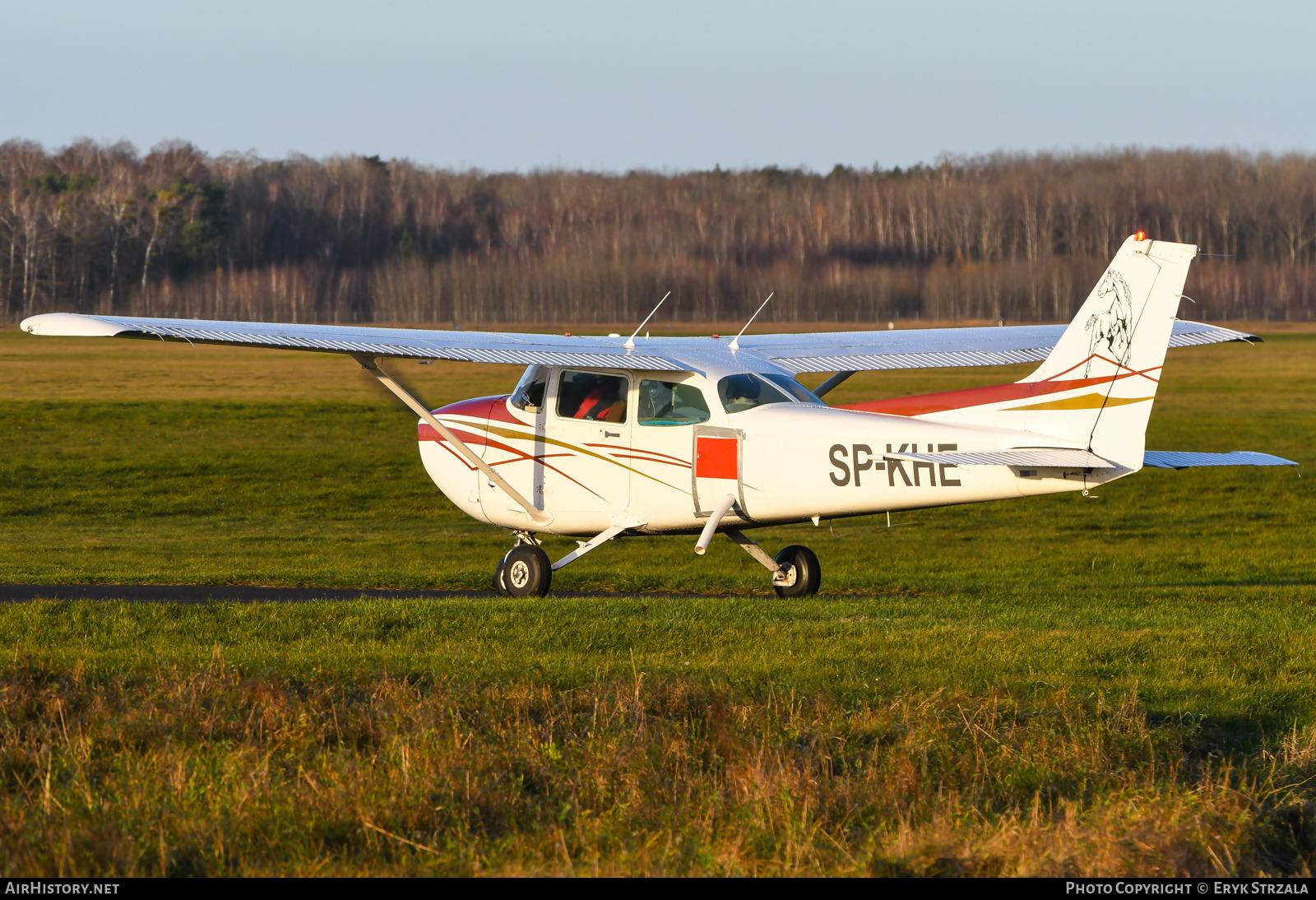 Aircraft Photo of SP-KHE | Cessna 172P Skyhawk II | AirHistory.net #621063